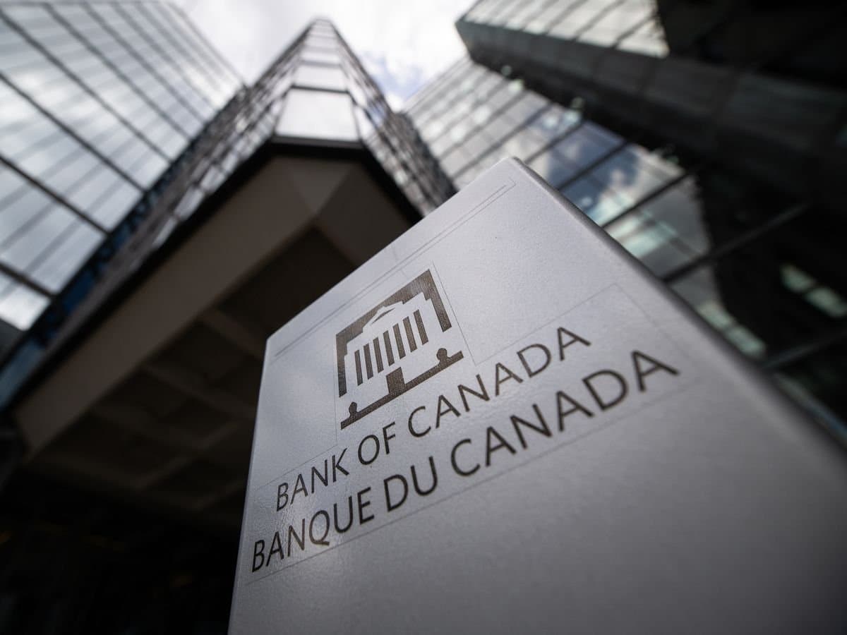 Ekonomistler, Kanada Merkez Bankası'nın yüzde 33'lük gaz enflasyonunun zayıf ekonomiyi maskelemesi nedeniyle faiz oranlarını koruyacağını söylüyor - INVIZION Holding Insights